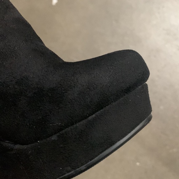 High Heeled Wedge Zip Ankle Platfrom Boots in Black Faux Suede - Women’s - Picture 12 of 13